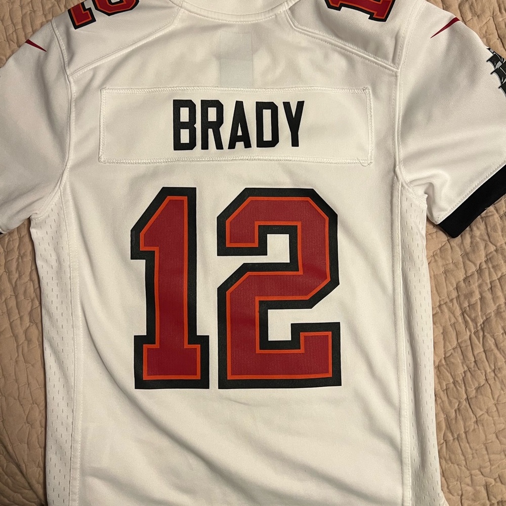 Youth S Tom Brady Bucs jersey great condition